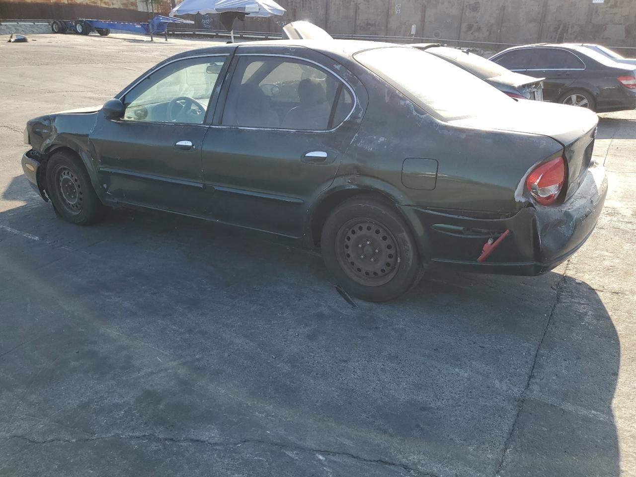 2000 Nissan Maxima - Image 2