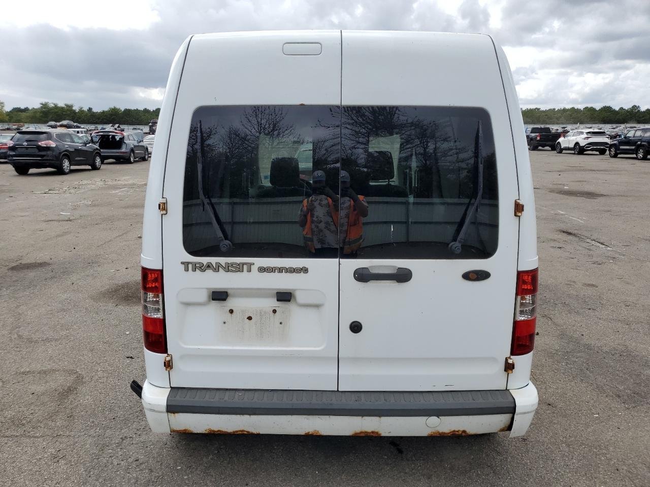 NM0LS6BN7AT022285 2010 Ford Transit Connect Xlt