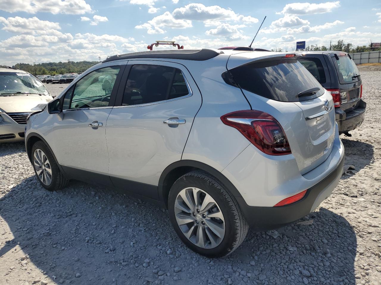 KL4CJASB2LB322706 2020 BUICK ENCORE - Image 2