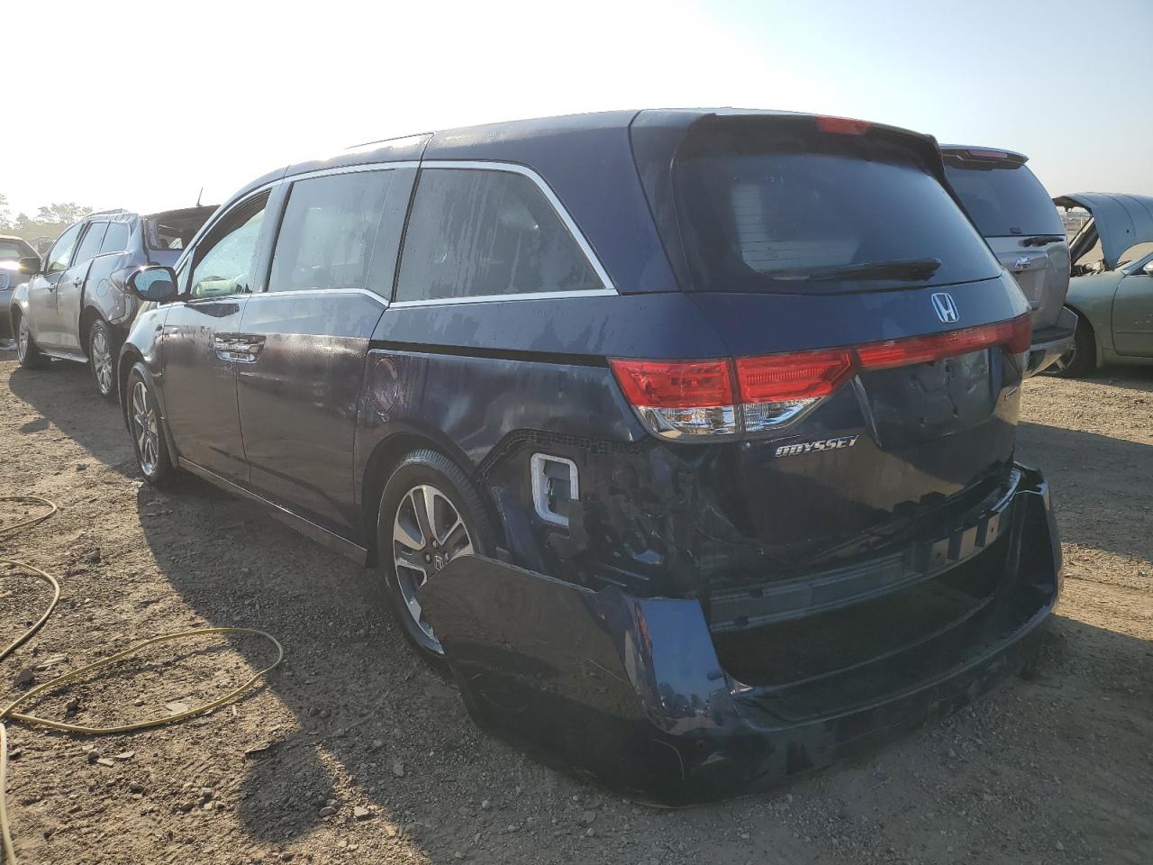 5FNRL5H9XGB109088 2016 HONDA ODYSSEY - Image 2