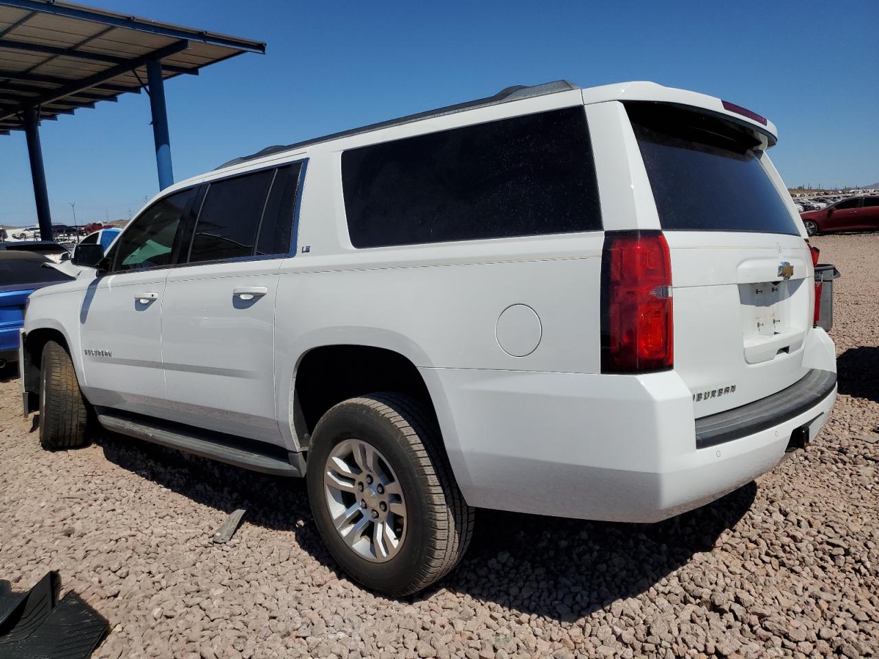 1GNSKGKC7GR202267 2016 CHEVROLET SUBURBAN - Image 2