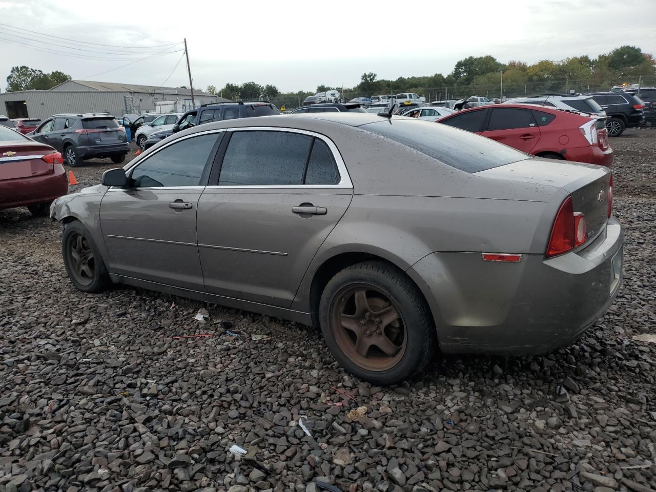 2010 Chevrolet Malibu - Image 2
