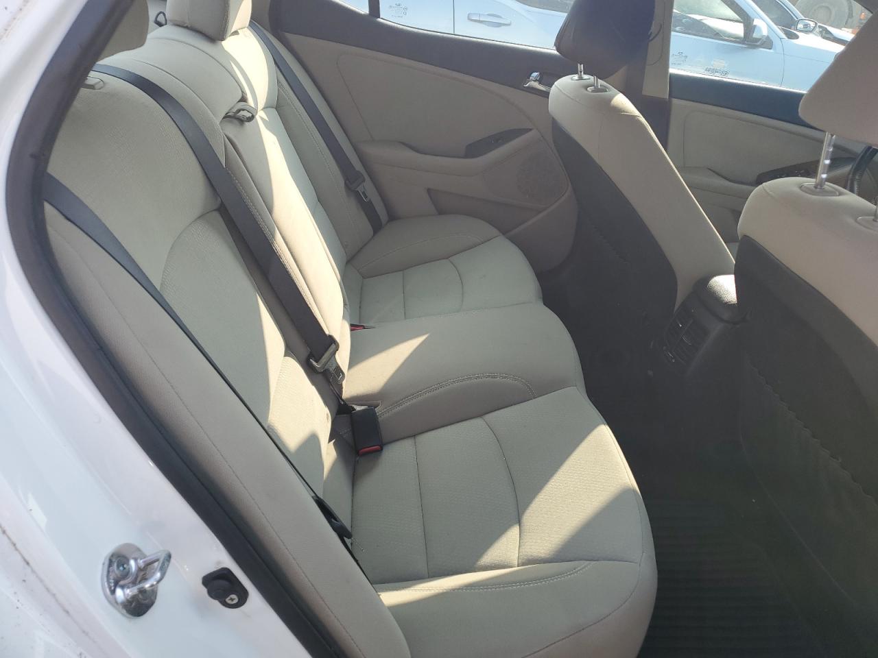 2013 Kia Optima - Image 10
