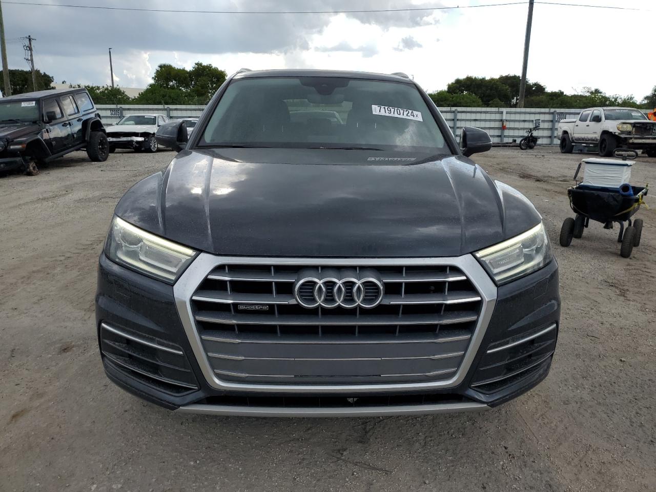 2018 Audi Q5 Premium VIN: WA1ANAFY9J2021082 Lot: 71970724