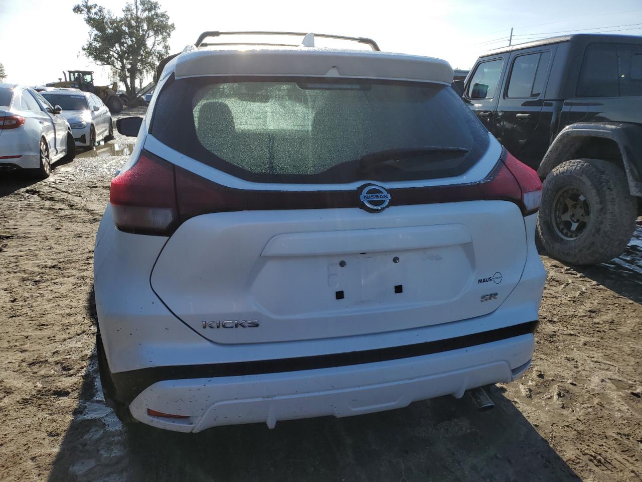 3N1CP5DV2ML511930 2021 Nissan Kicks Sr