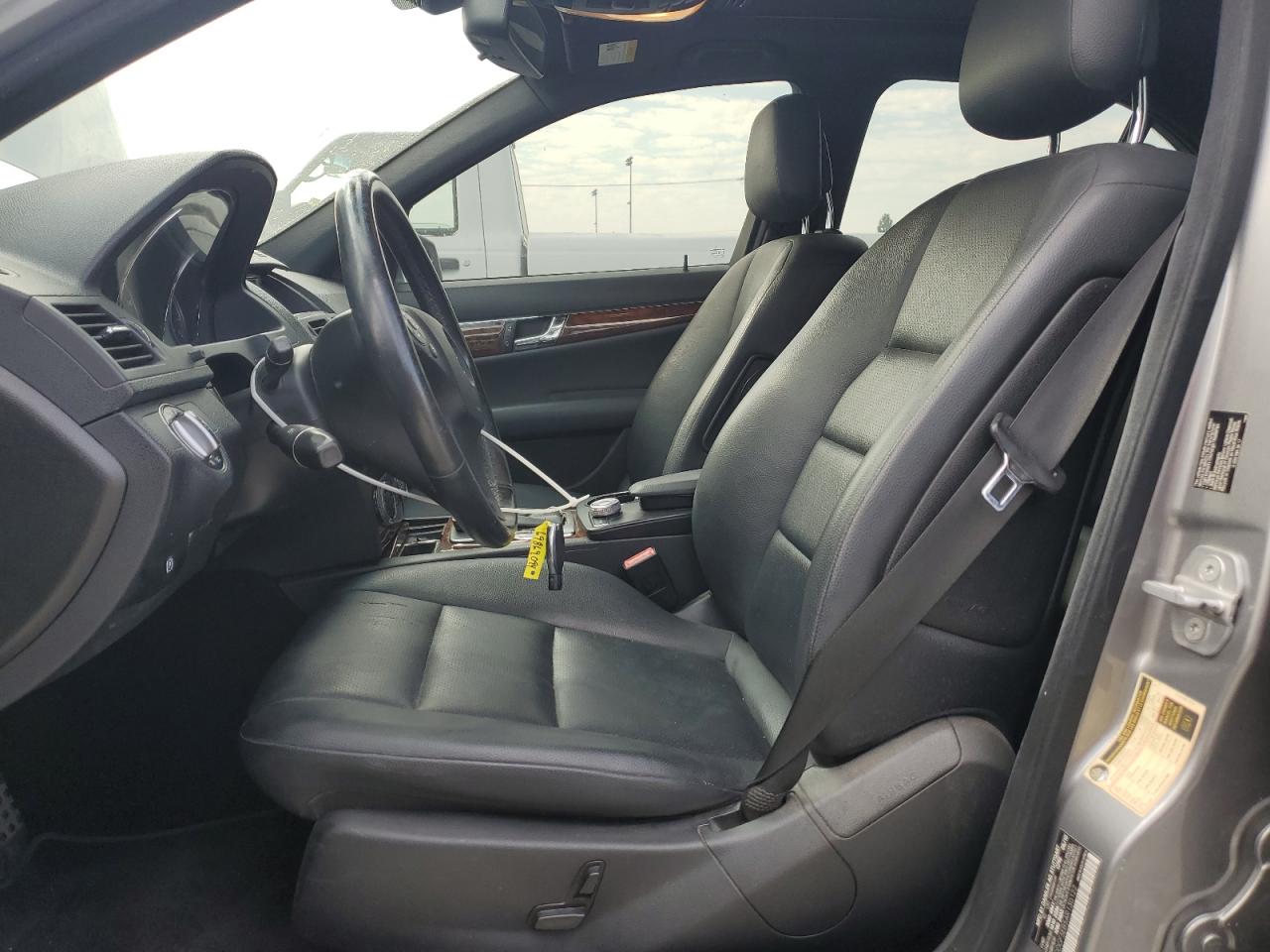 2010 Mercedes-Benz C 300 VIN: WDDGF5EB5AR130122 Lot: 69864094