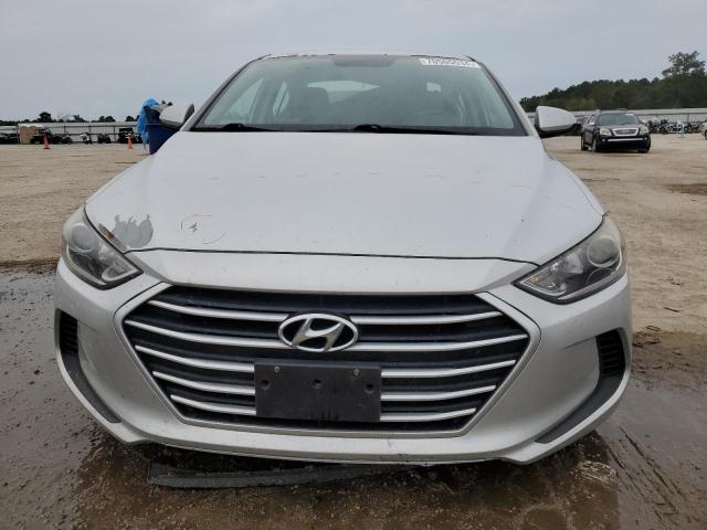  HYUNDAI ELANTRA 2018 Srebrny