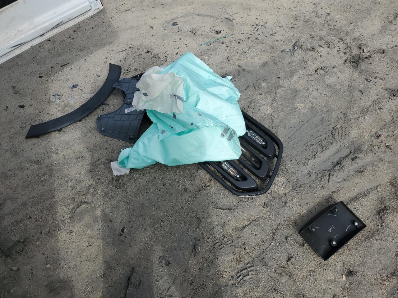 2018 Ford Transit T- VIN: 1FTYR2XM5JKA28783 Lot: 78333254