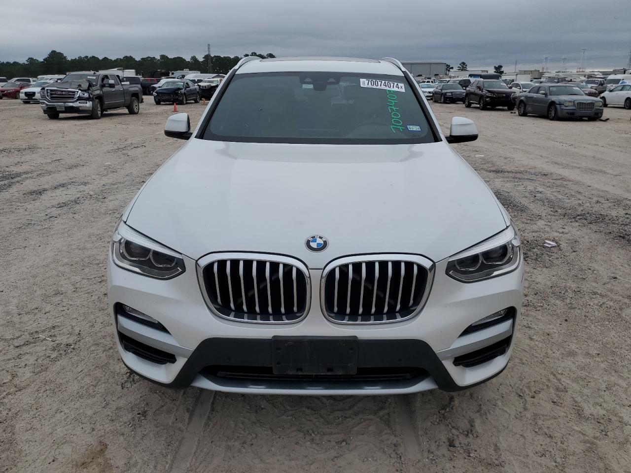 VIN 5UXTR9C51KLD96456 2019 BMW X3 no.5