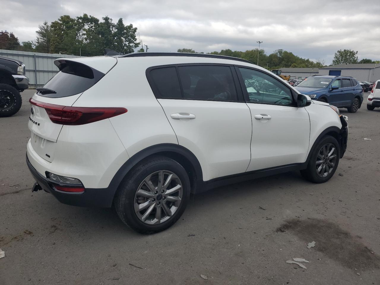 KNDP6CAC7N7957909 2022 Kia Sportage S