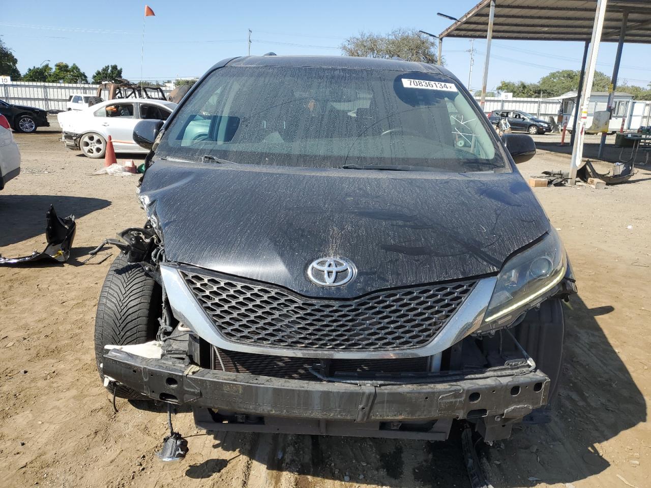 2017 Toyota Sienna Se VIN: 5TDXK3DC2GS707901 Lot: 70836134