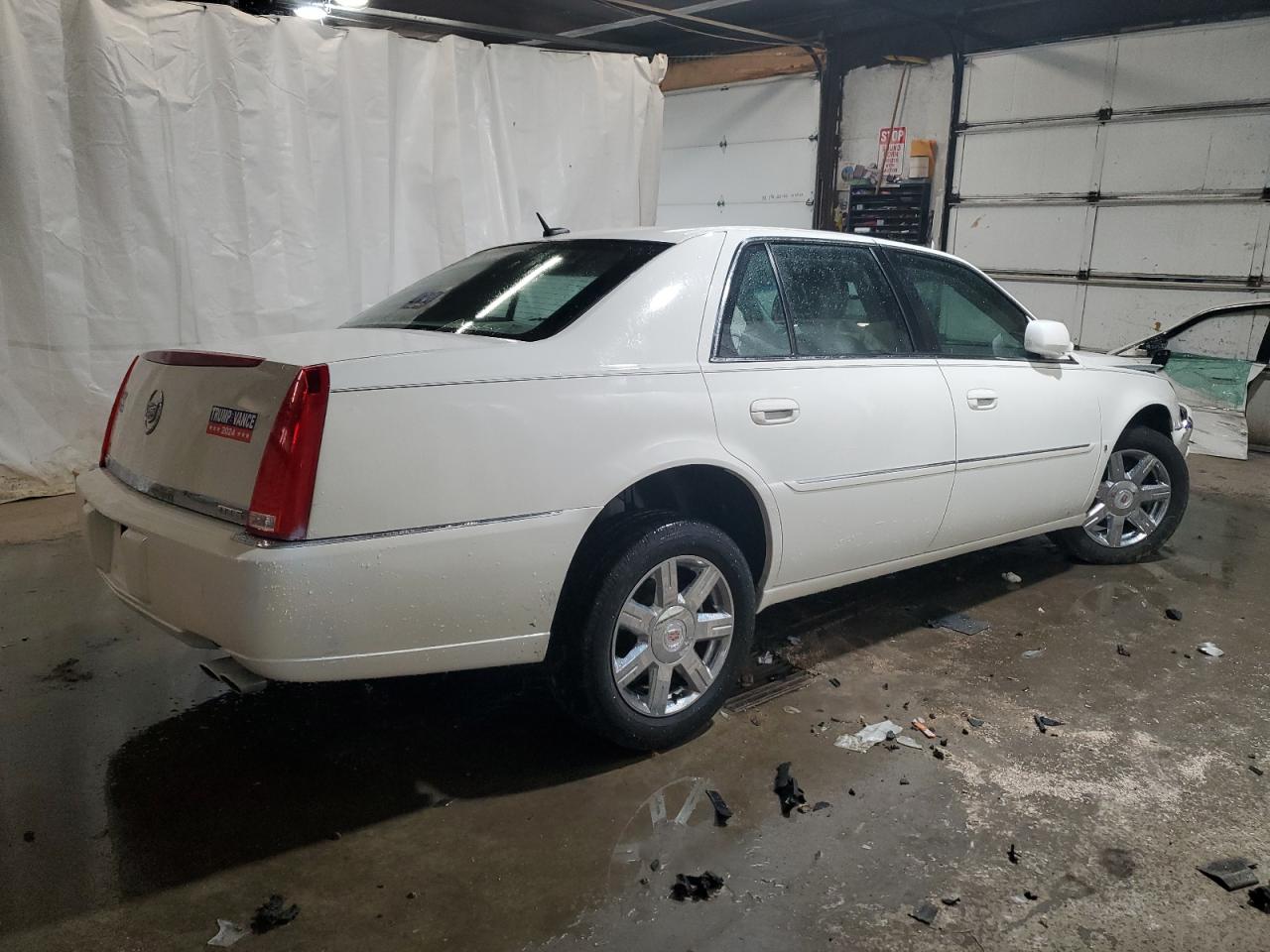 2007 Cadillac Dts VIN: 1G6KD57YX7U229541 Lot: 69744494