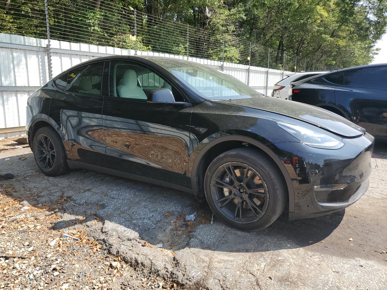 VIN 7SAYGDEE2PF799661 2023 TESLA MODEL Y no.4