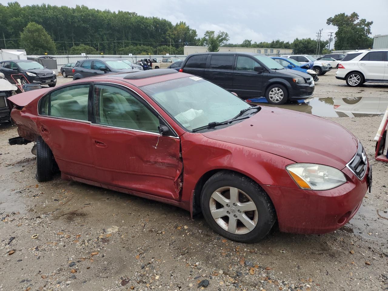 2004 Nissan Altima - Image 4