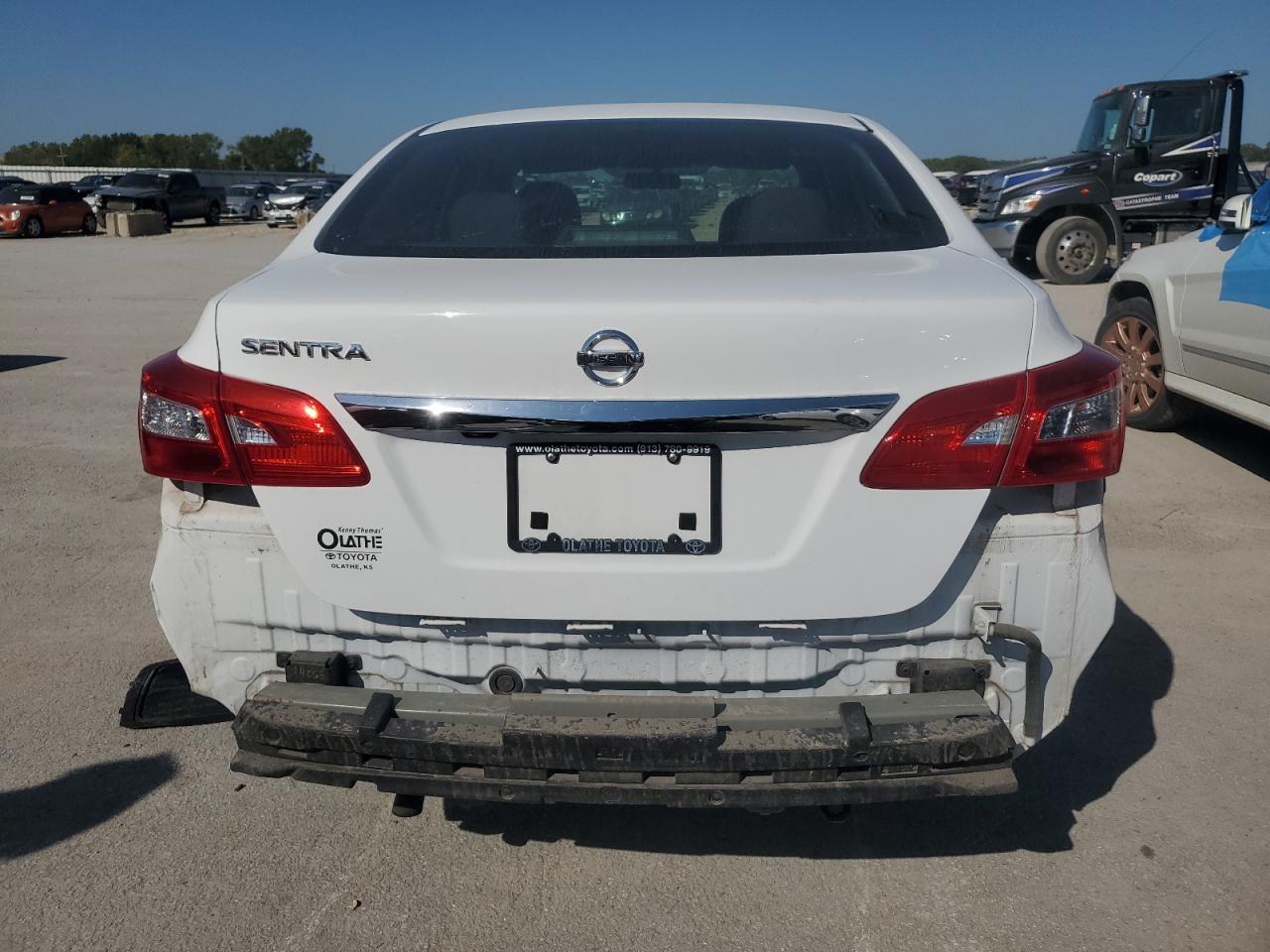 3N1AB7AP9JY335593 2018 Nissan Sentra S