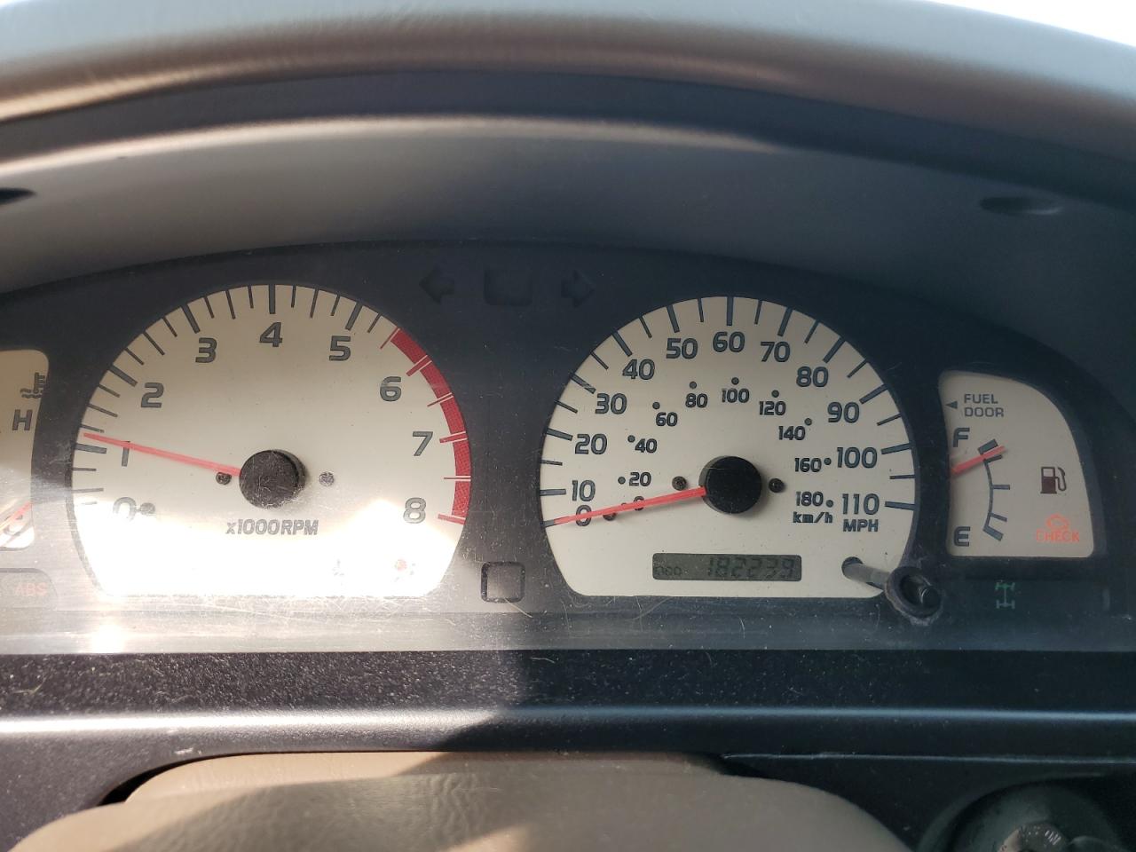 2004 Toyota Tacoma - Image 9