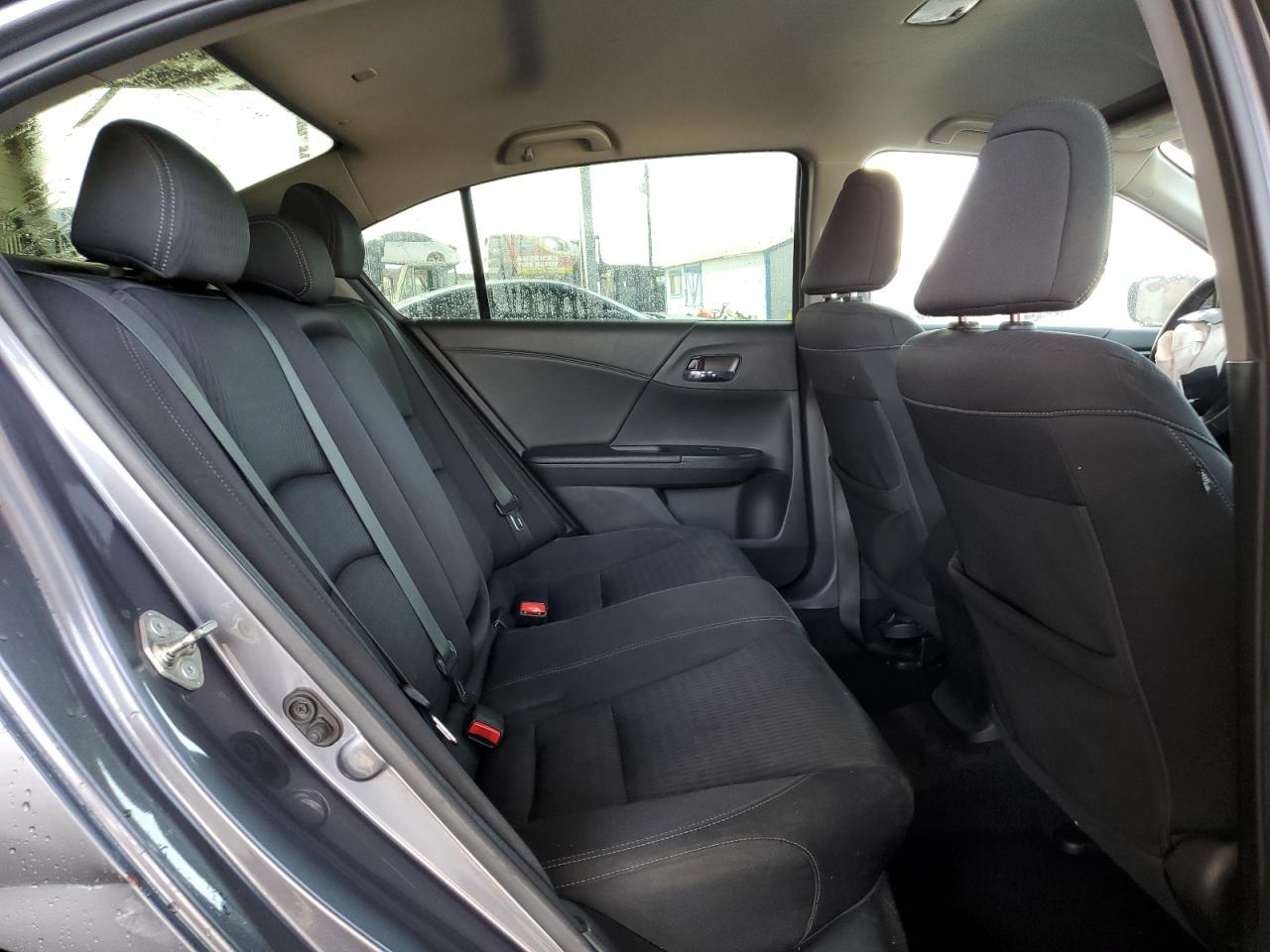 2015 Honda Accord - Image 11