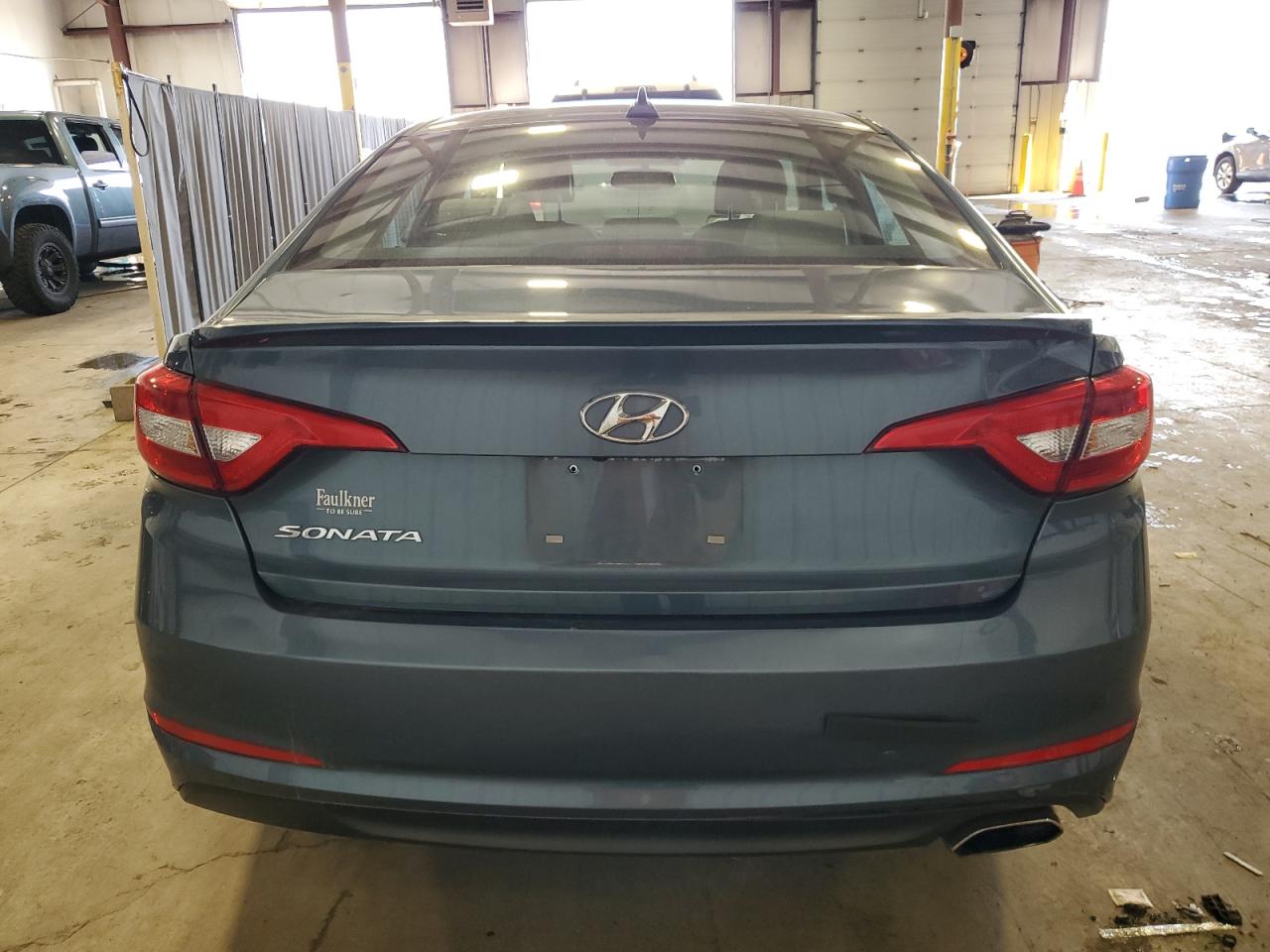 2017 Hyundai Sonata Se VIN: 5NPE24AF4HH555770 Lot: 70258194