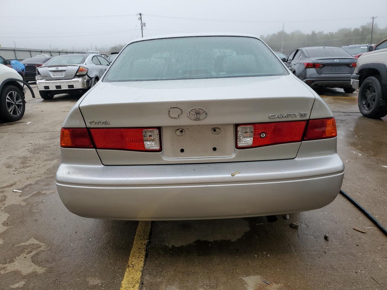 2000 Toyota Camry Ce VIN: 4T1BG28K9YU696833 Lot: 73119904