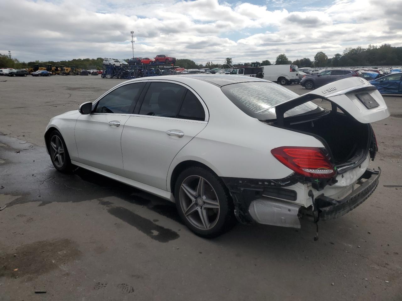 WDDZF4KB3HA015700 2017 MERCEDES-BENZ E CLASS - Image 2