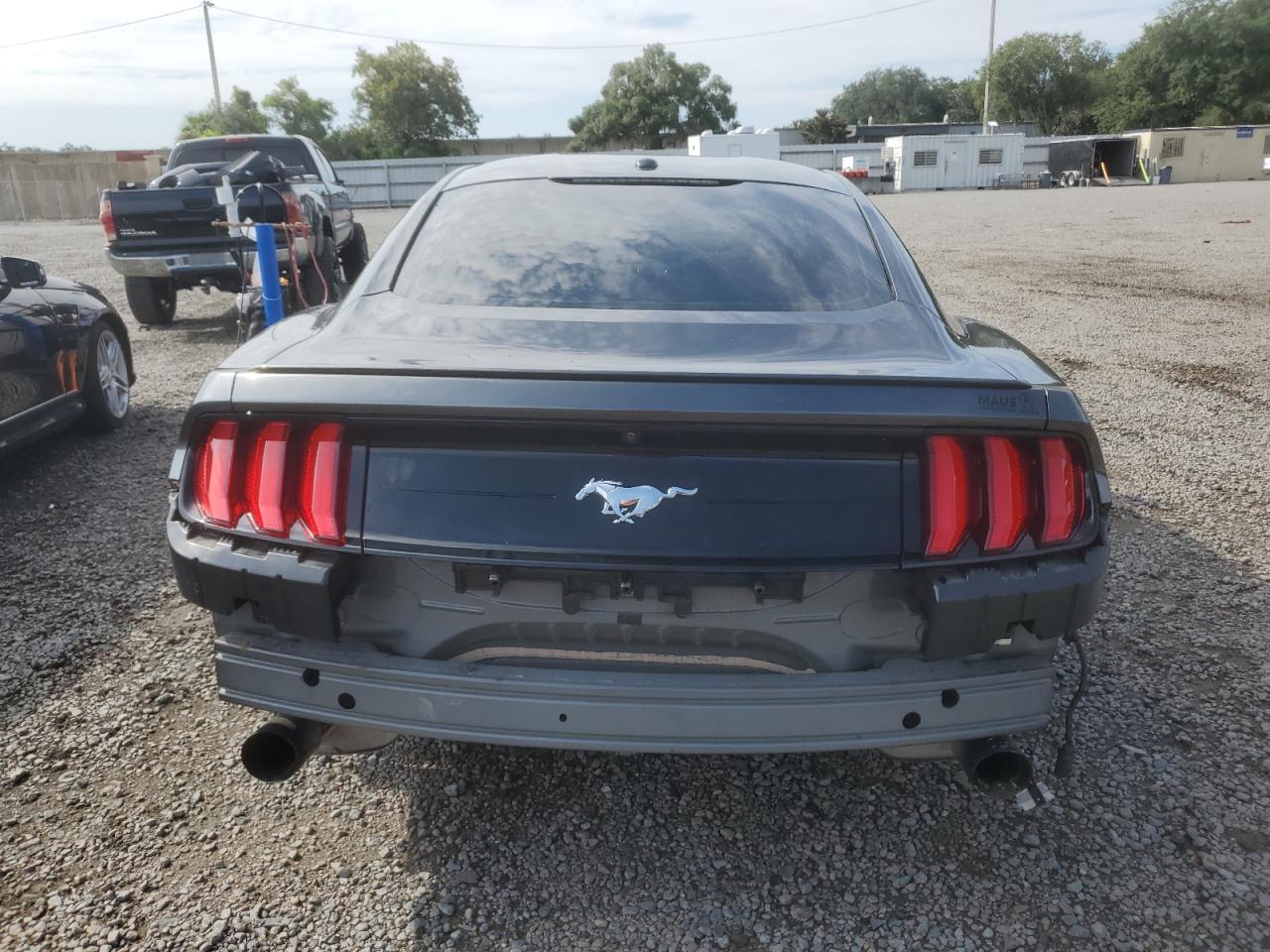 2018 Ford Mustang VIN: 1FA6P8TH8J5135078 Lot: 71266114