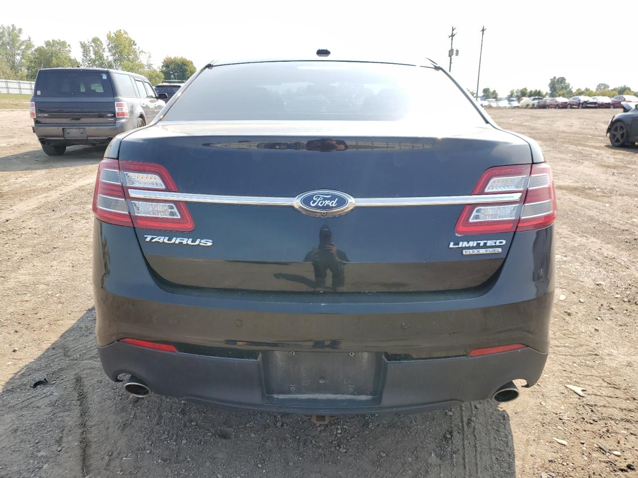 1FAHP2F82HG108314 2017 Ford Taurus Limited