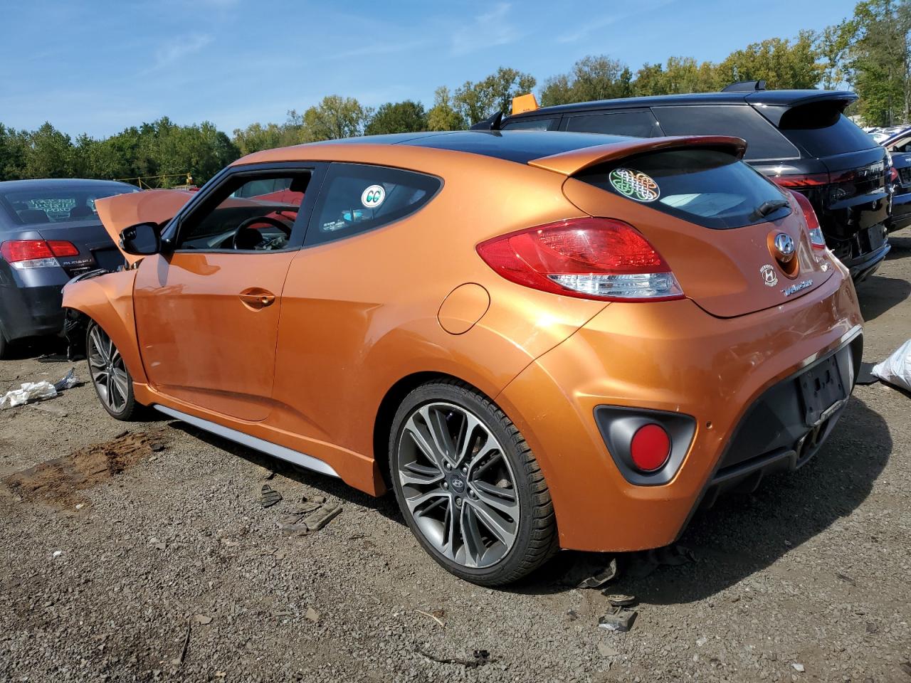 2016 Hyundai Veloster - Image 2