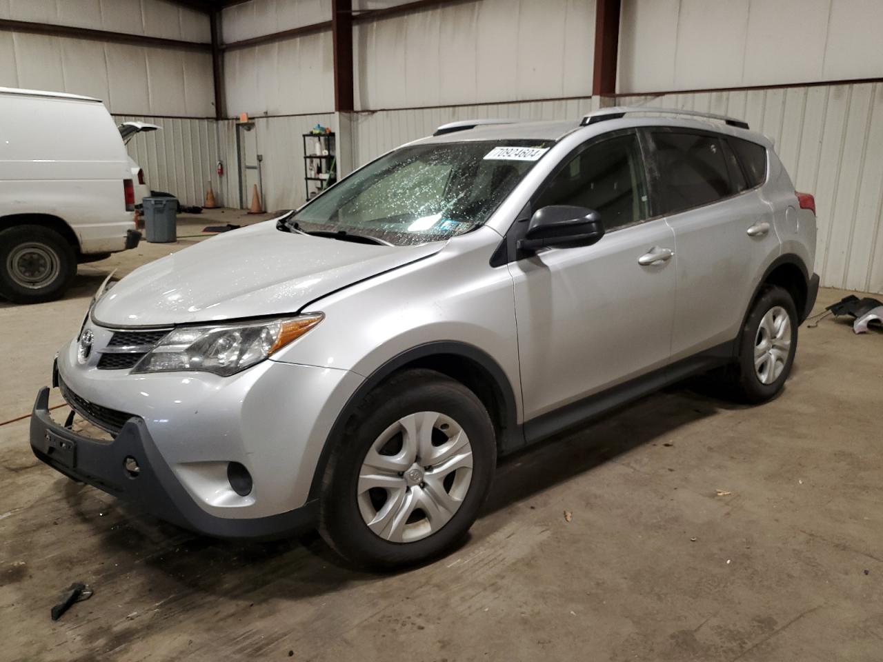 VIN JTMBFREV0FD164771 2015 TOYOTA RAV4 no.1