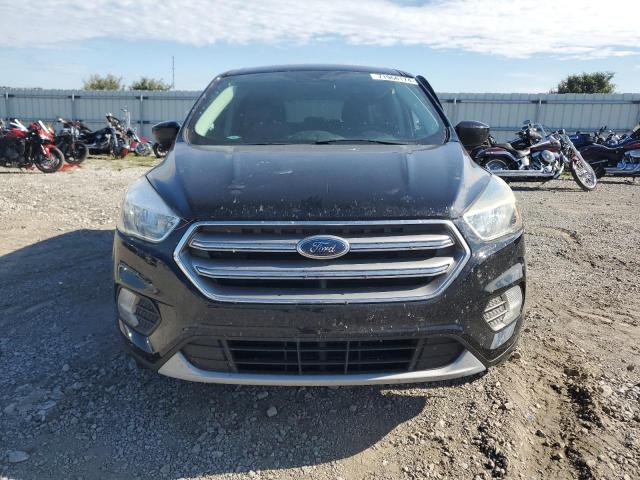  FORD ESCAPE 2017 Czarny