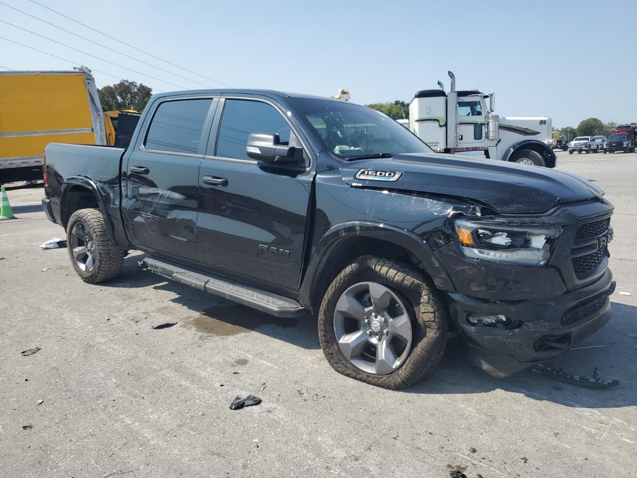2022 RAM 1500 - Image 4
