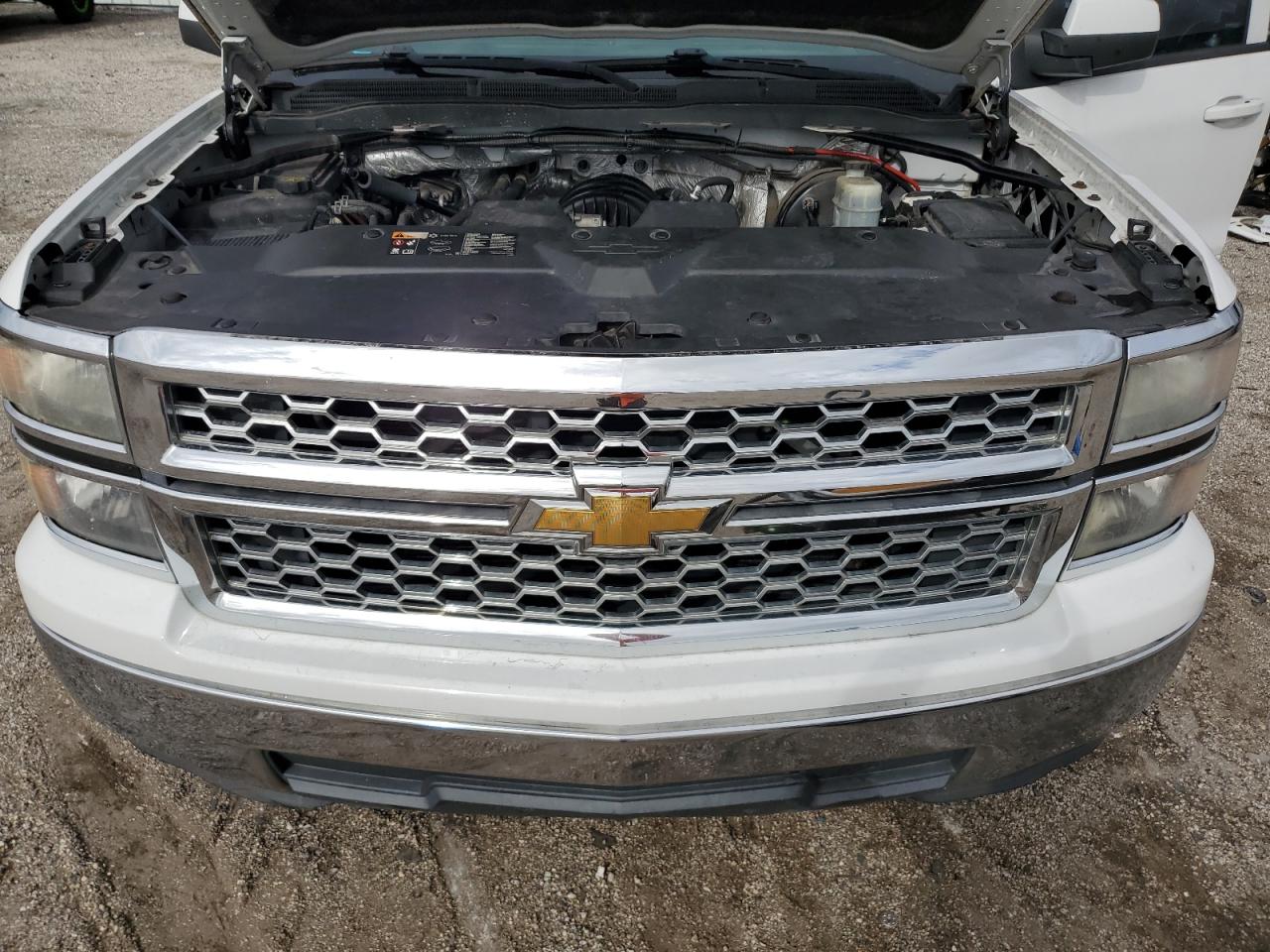 1GCRCREH2FZ260437 2015 Chevrolet Silverado C1500 Lt