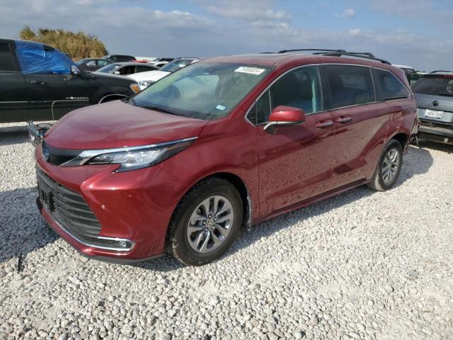 2023 Toyota Sienna Xle