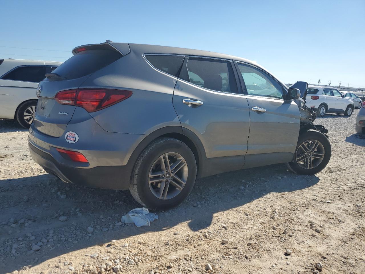2017 Hyundai Santa Fe - Image 3