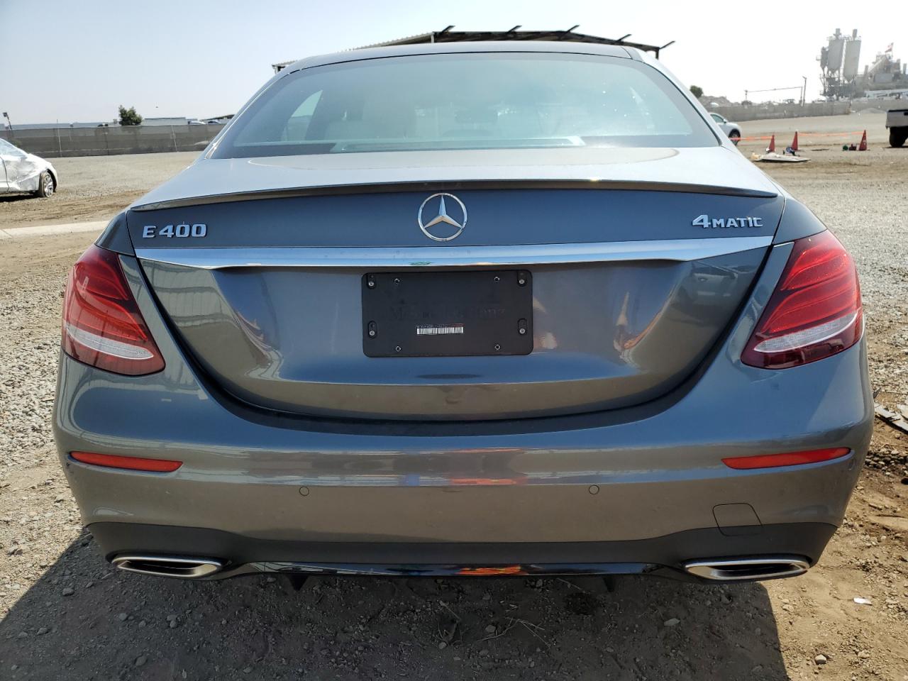 WDDZF6GB9JA465717 2018 Mercedes-Benz E 400 4Matic