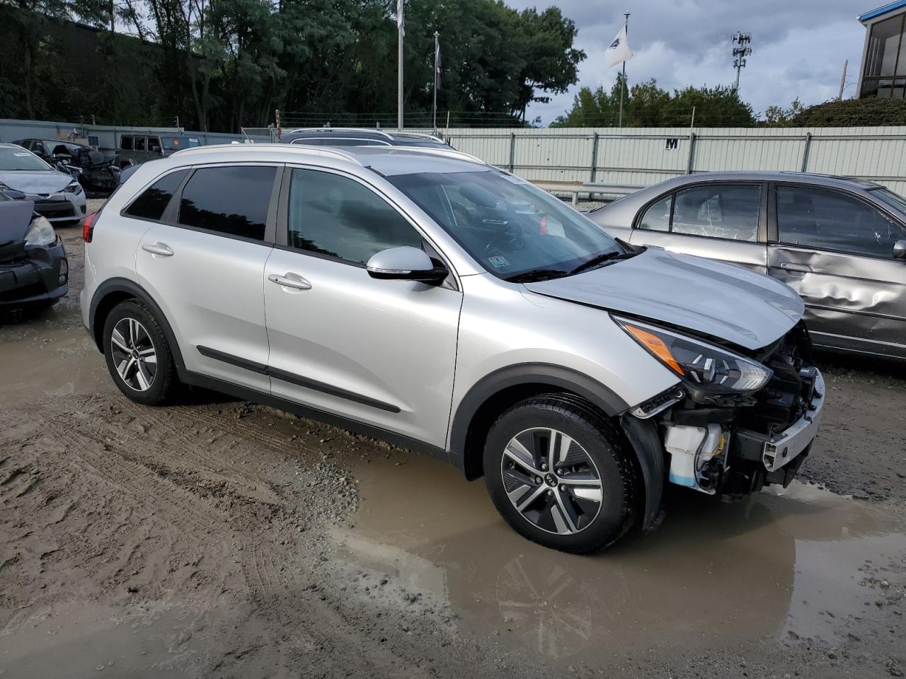 2020 Kia Niro Ex VIN: KNDCD3LD4L5387970 Lot: 72131494