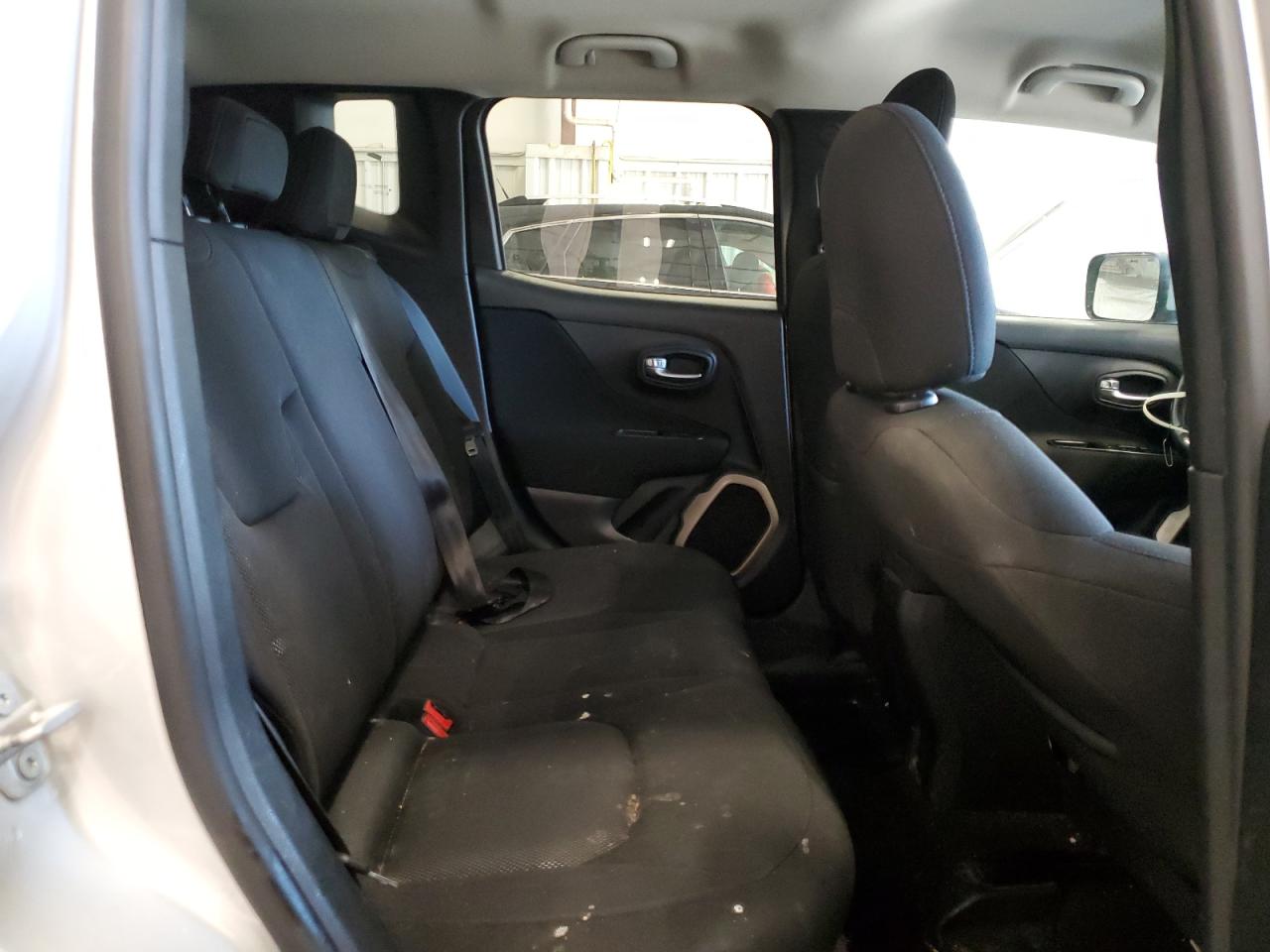 2017 Jeep Renegade Latitude VIN: ZACCJBBB3HPE80044 Lot: 73238164