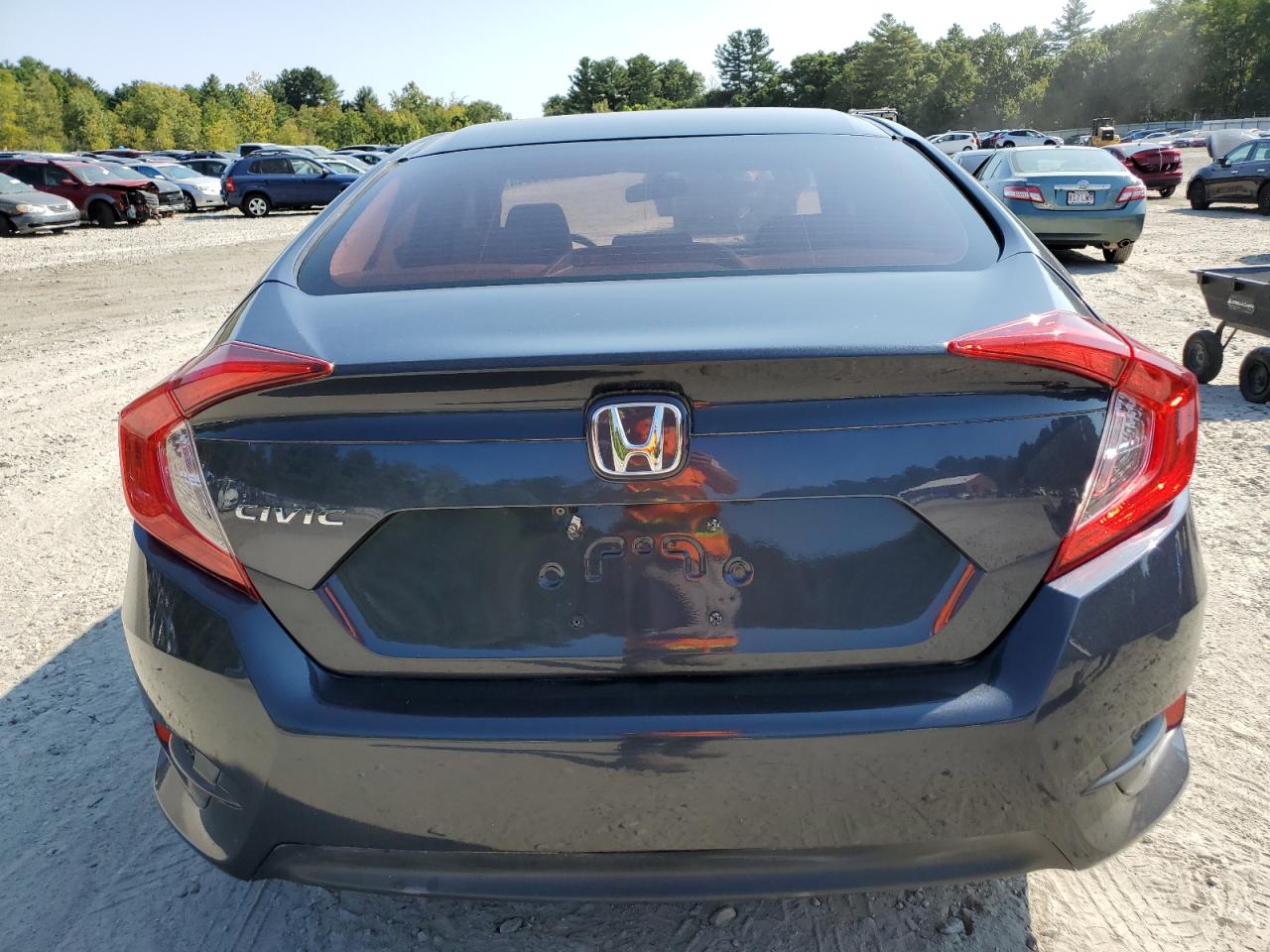 2HGFC2F51JH526426 2018 Honda Civic Lx