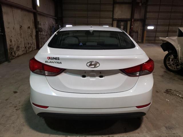  HYUNDAI ELANTRA 2015 Белый