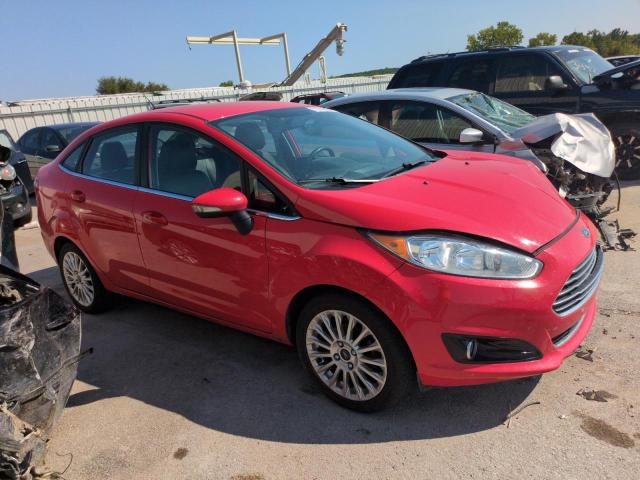 Sedans FORD FIESTA 2014 Red