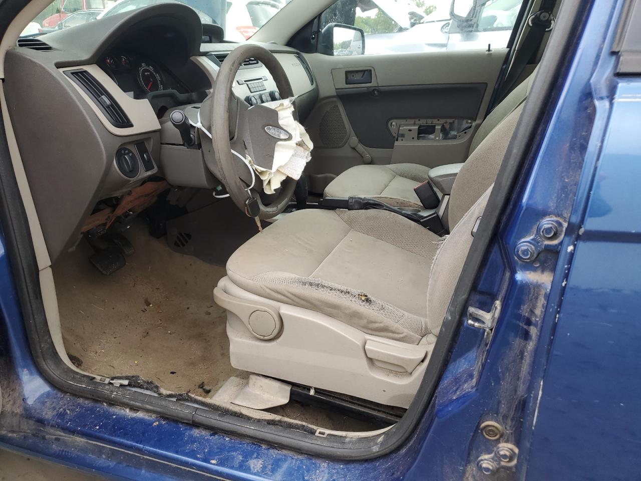 2009 Ford Focus - Image 7