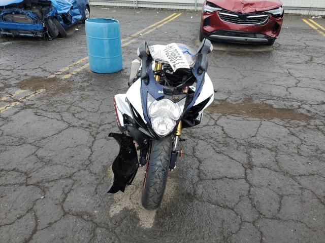 2024 SUZUKI GSX-R750 
