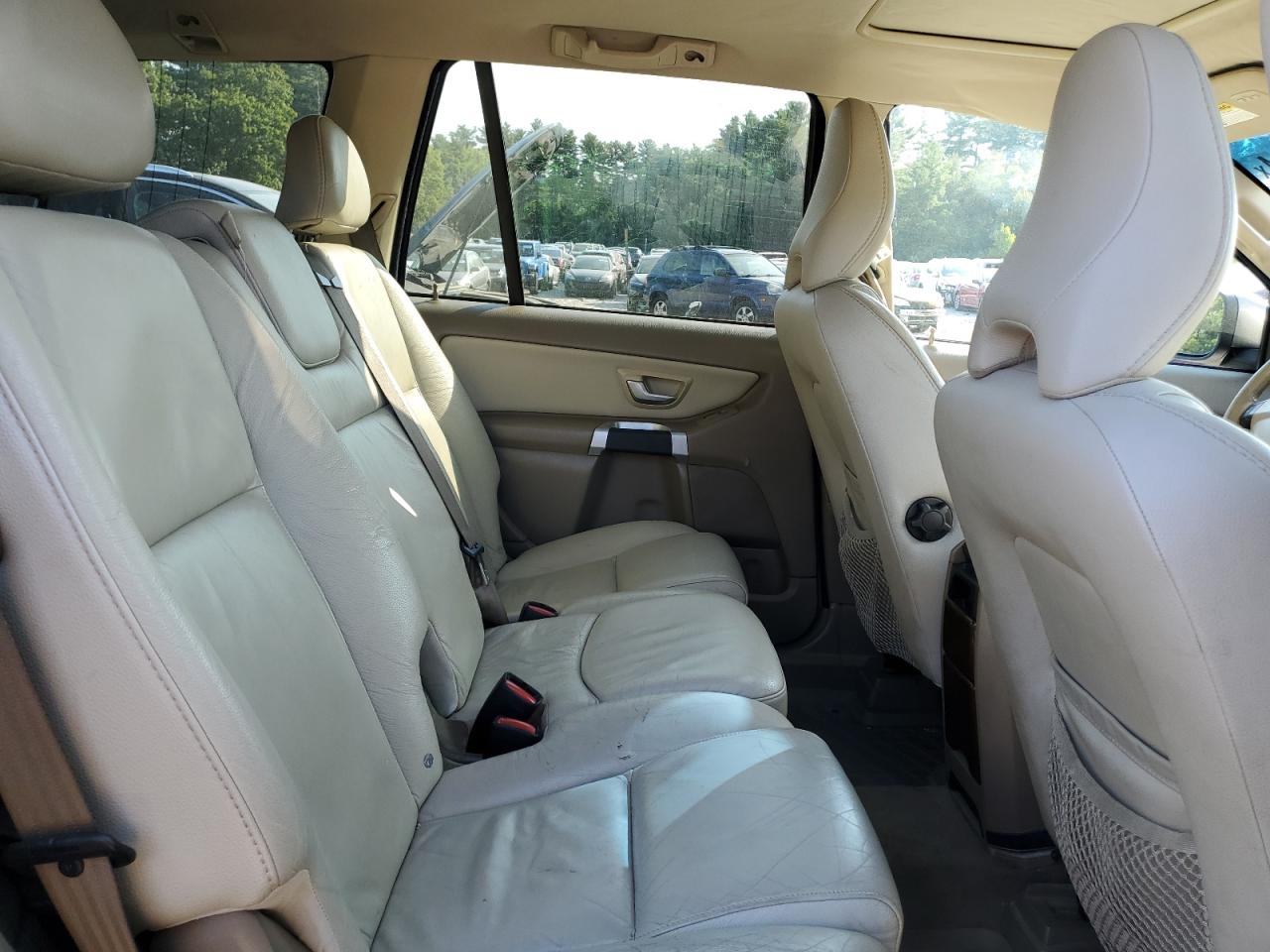 2009 Volvo XC90 - Image 11