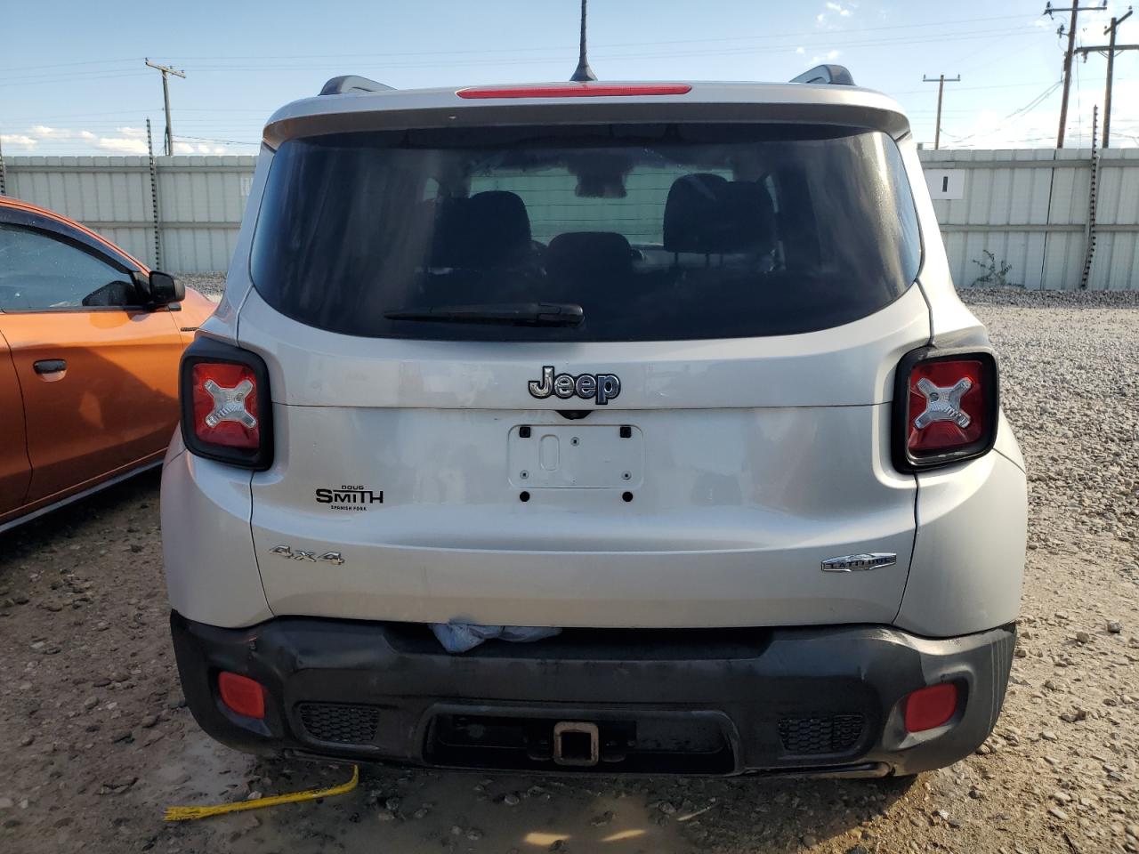 ZACCJBBT5GPE22346 2016 Jeep Renegade Latitude