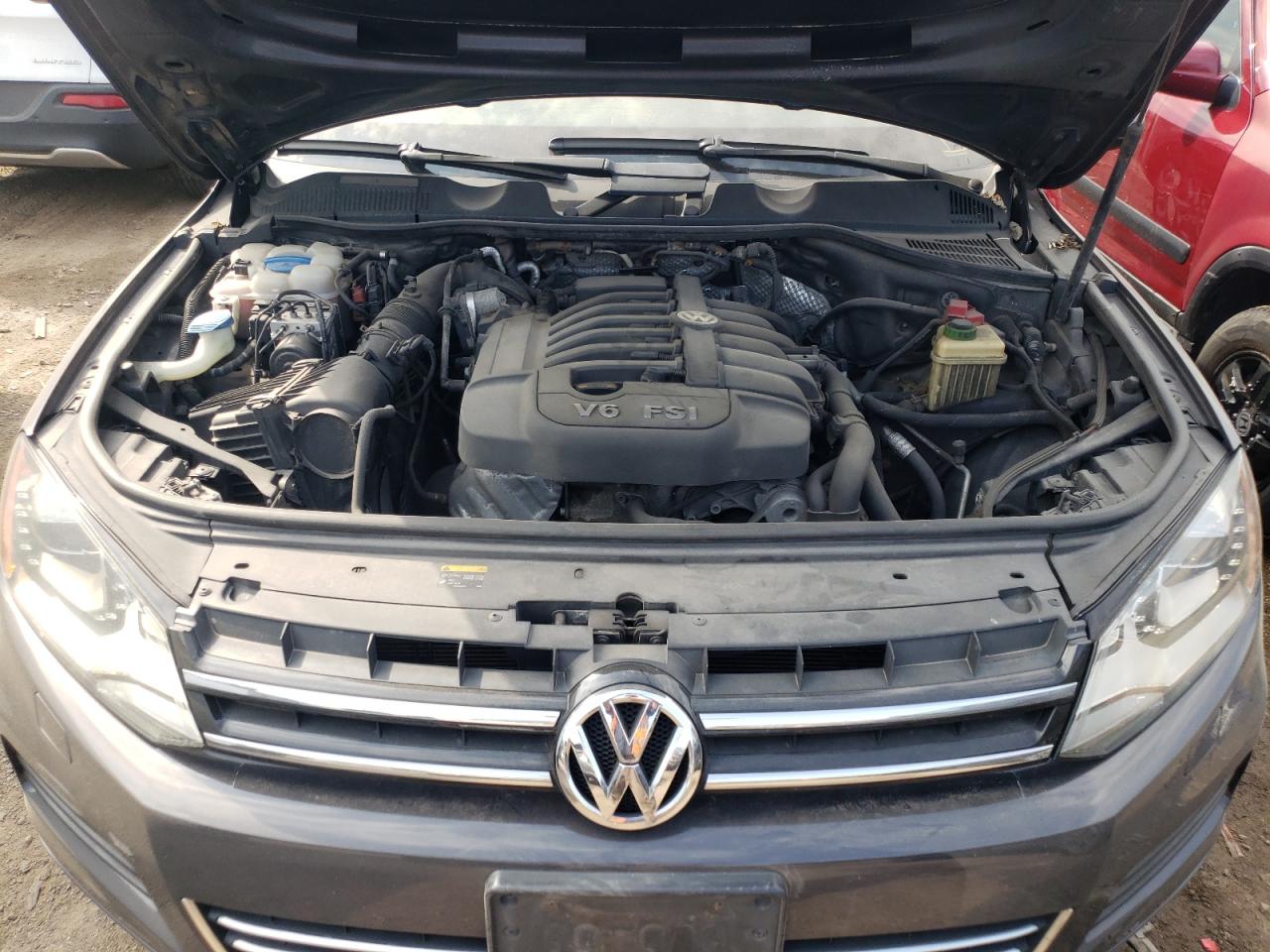 2013 Volkswagen Touareg V6 VIN: WVGEF9BP0DD008385 Lot: 69949814