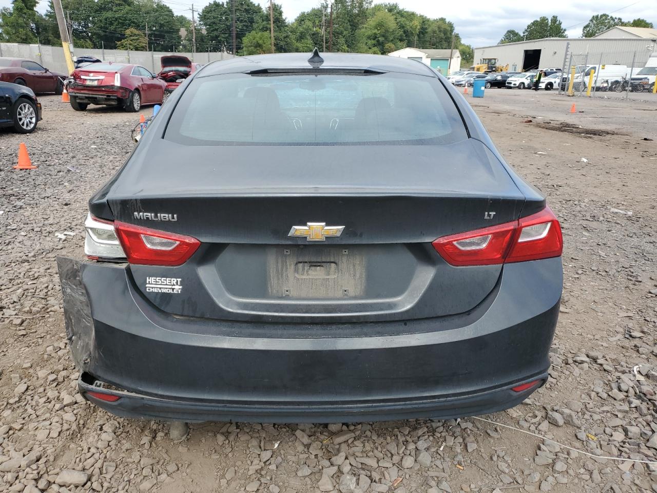 1G1ZD5ST7JF132731 2018 Chevrolet Malibu Lt