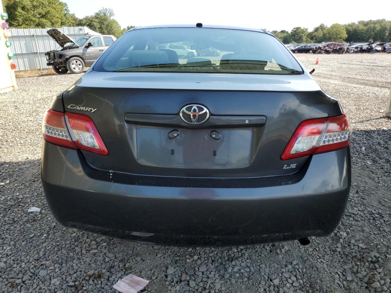 2010 Toyota Camry Base VIN: 4T1BF3EK6AU077061 Lot: 70487684