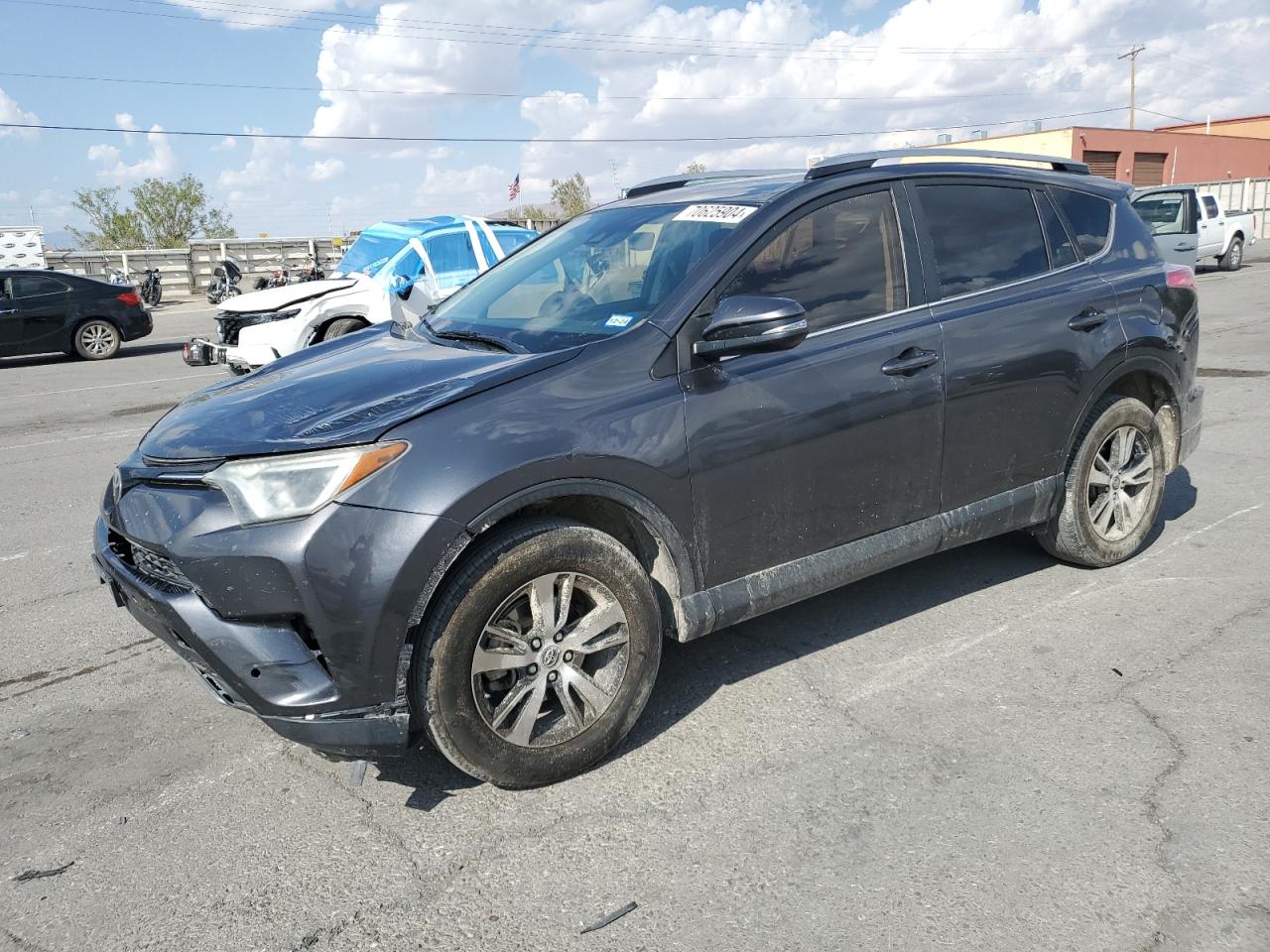 JTMWFREV9JJ753538 2018 TOYOTA RAV 4 - Image 1