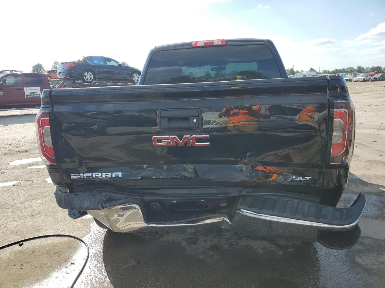 3GTU2NEC5JG611392 2018 GMC Sierra K1500 Slt