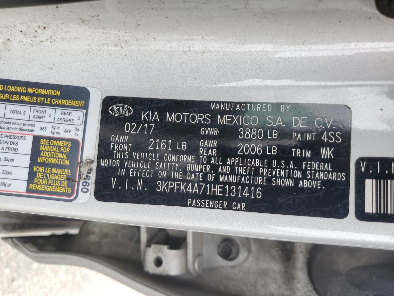 2017 Kia Forte - Image 13