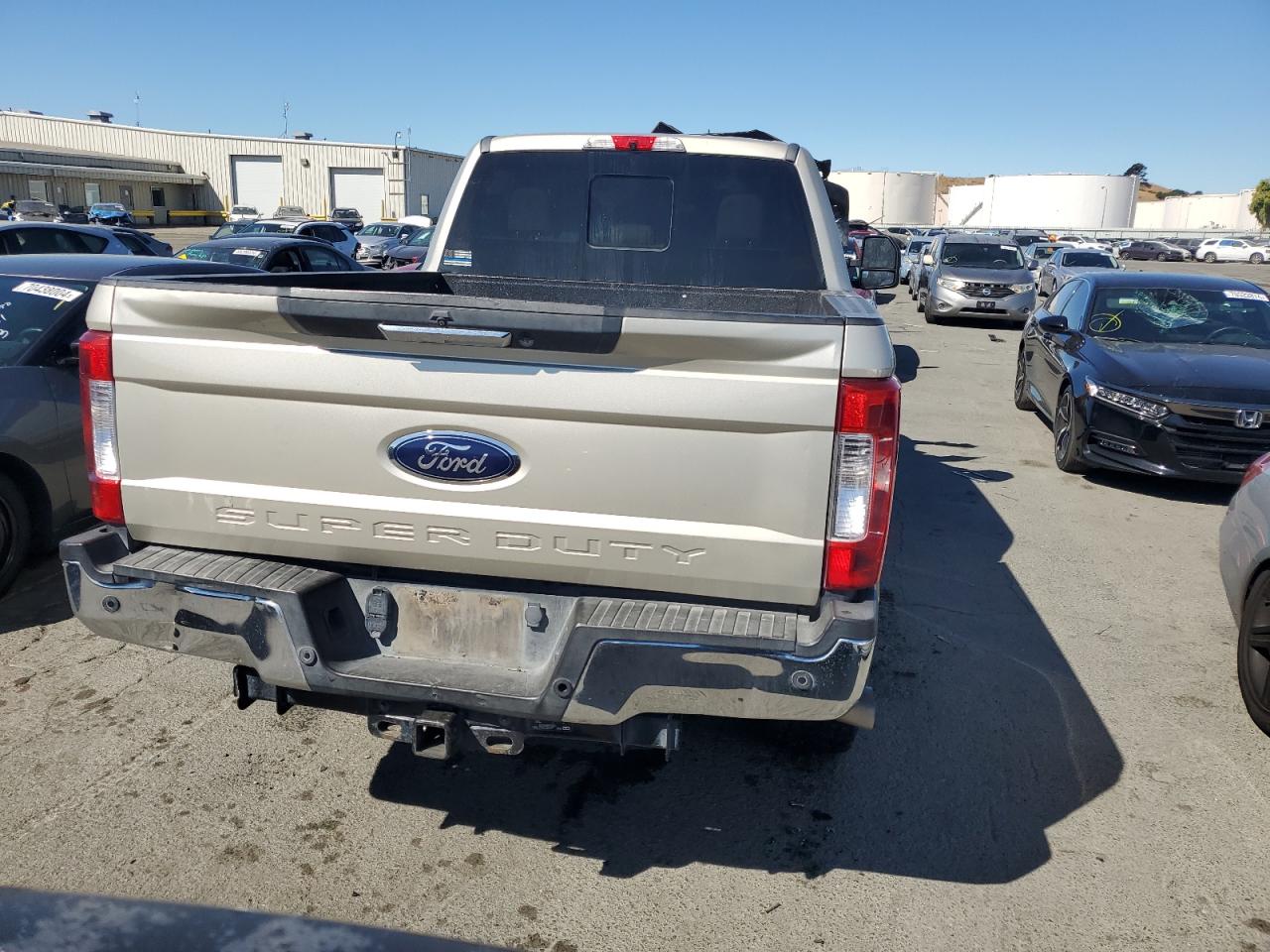 2018 Ford F250 Super Duty VIN: 1FT7W2BT3JEC92327 Lot: 70283254